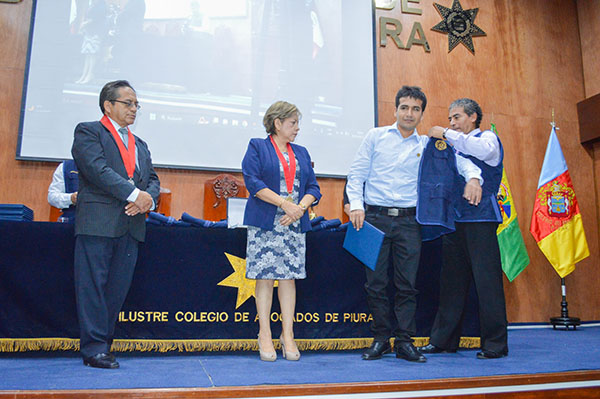 F2 AD HONOREM DESCENTRALIZADOS